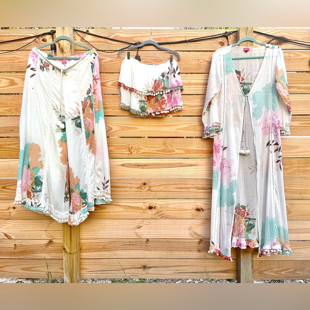Boho Floral Robe - Picture 5 of 5
